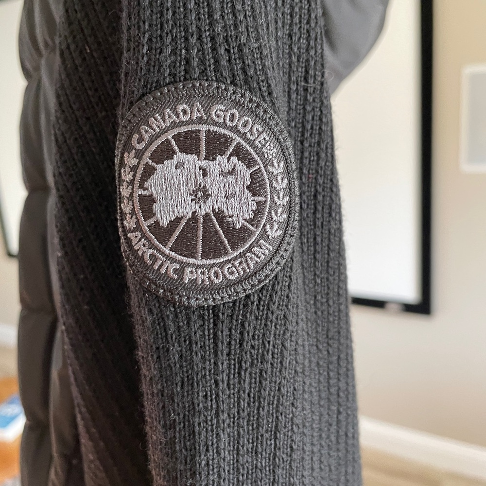 Gently used Canada Goose hooded HyBridge mixed media jacket black logo edition.